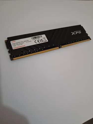 Memoria Xpg 8gb ddr4 3200mhz CL16