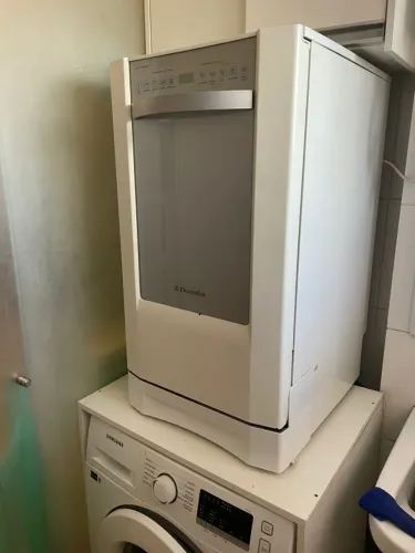 Lava-Louças Electrolux Blue Touch 10 Serviços - Ótimo Estado!