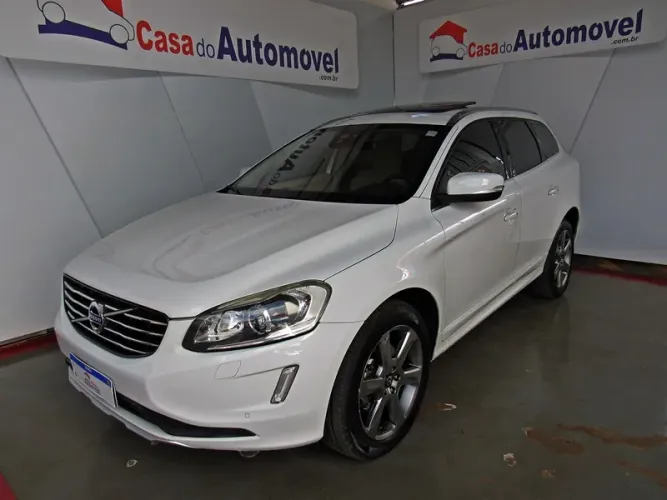 Volvo XC-60 XC 60 D-5 Momentum 2.0 AWD Diesel 5P 2014