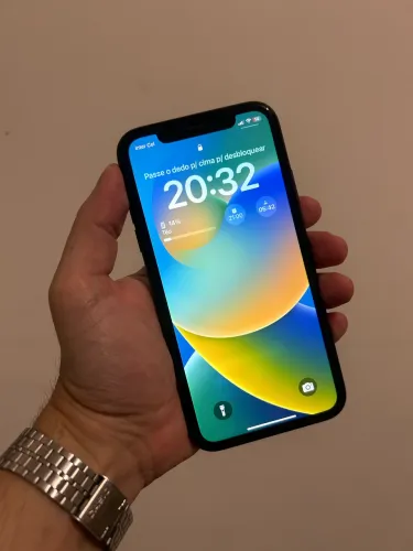 iPhone XR - 128 GB