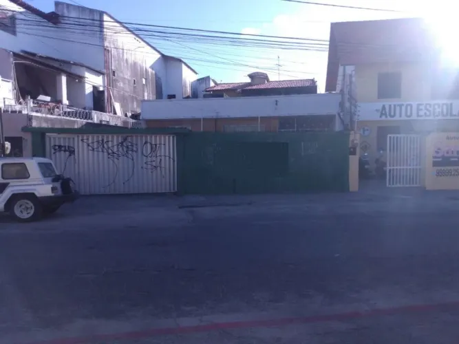 Casa à venda no Montese em Fortaleza