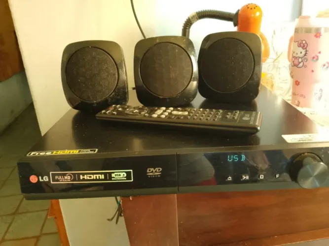 Home thearter LG modelo DH4130S