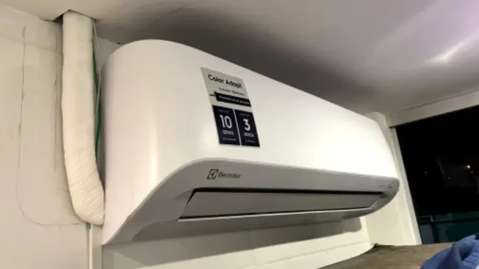 AR CONDICIONADO ELETROLUX 18 MIL BTUS