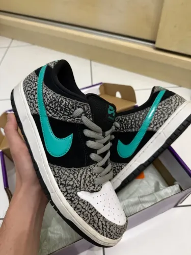 Tênis Nike SB Dunk Low Elephant 41