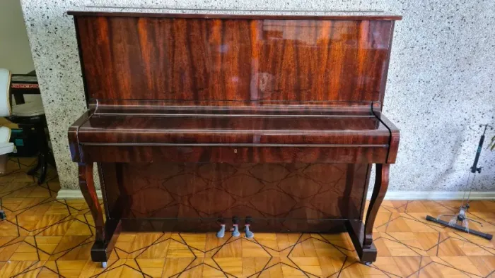 Piano Fritz Dobbert 126