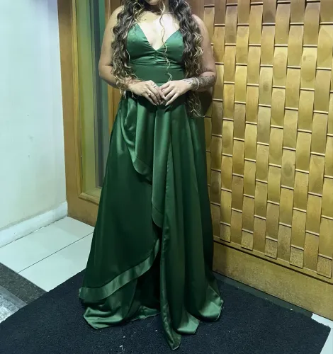 VESTIDO DE MADRINHA/GALA VERDE OLIVA