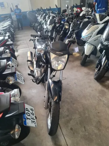 HONDA CG FAN 150 PRETA 2015 SHALON  VEICULOS CARIACICA