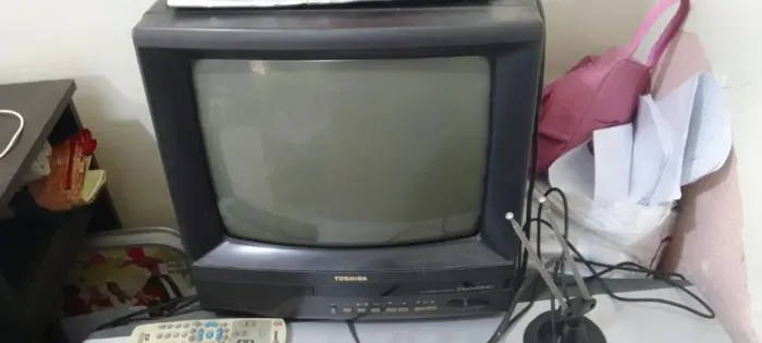 LIQUIDAÇÃO HOJE - TVs ANTIGAS (PARA RETIRADA DE PEÇAS OU DECORAÇÃO) ?  ? 