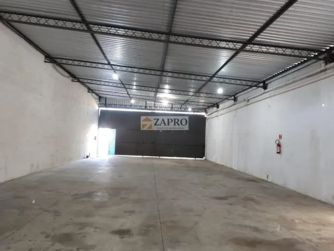 Galpão para Locação em São José dos Campos, Jardim Diamante, 2 banheiros, 3 vagas