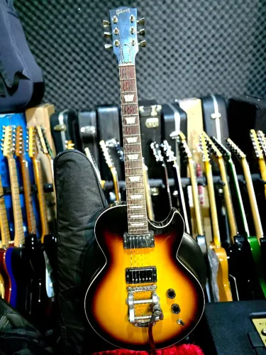 Gibson /ñ epiphone prs fender squier esp ltd ibanez Jackson Suhr charvel marshall kemper