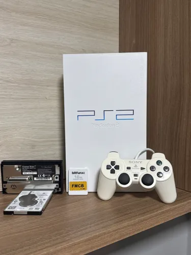 Console Playstation 2 FAT Ceramic White 5500GT + Acessórios