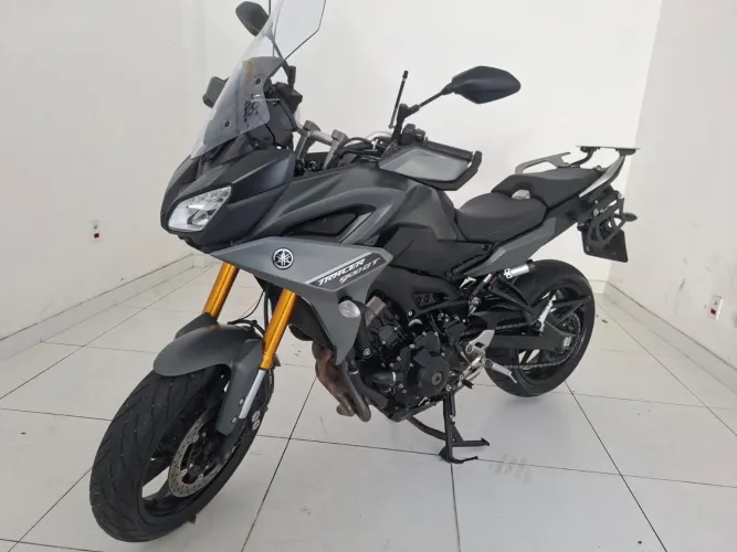 Mt-09 Tracer super nova