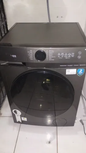 Máquina de lavar com secadora