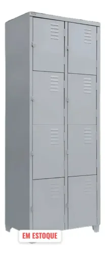guarda volume com 8 portas pequenas