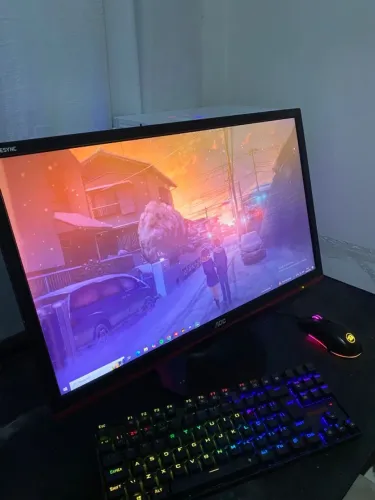 PC Gamer -  GTX 1650 SUPER + Xeon 10c/20t + Monitor 24? 75Hz + Kit Gamer