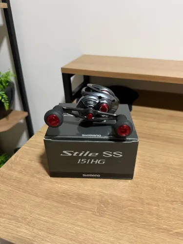 Carretilha Shimano STILE SS 151 HG