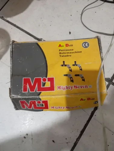 Furadeira pneumática