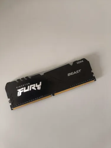 Memória Ram - DDR4 - 8GB 3200MHz - Kingston Fury Beast RGB