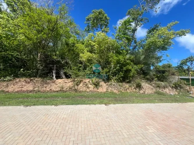 TERRENO EM CONDOMÍNIO RESIDENCIAL em MATA DE SÃO JOÃO - BA, PRAIA DO FORTE