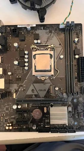 ASUS H310M-E R2.0/BR mais I3 9100