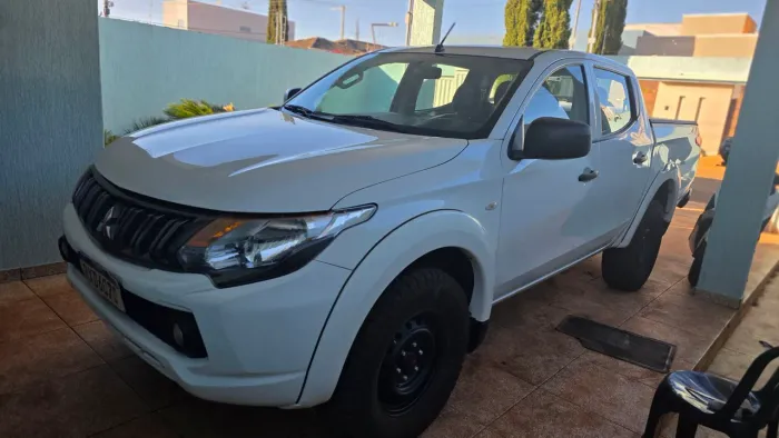 Mitsubishi L200 Triton Sport GL 2.4 Diesel 2023