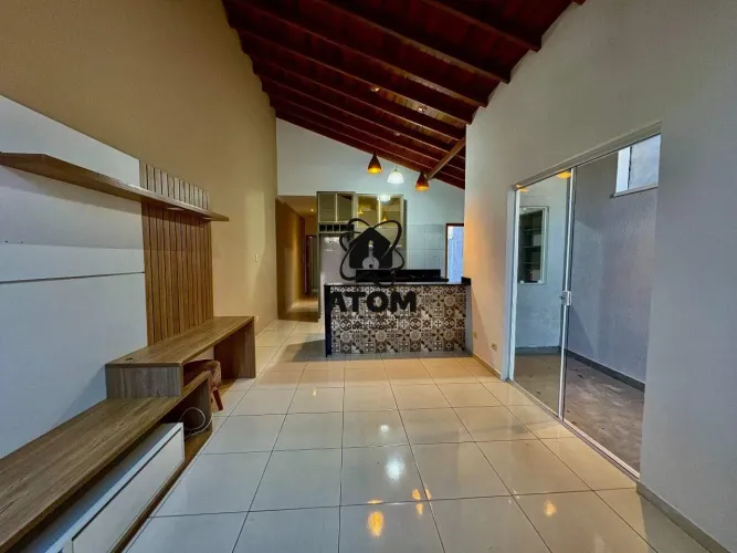 Casa com móveis planejados à venda em condomínio em Taubaté