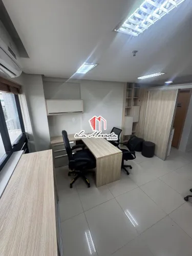 Fórum Business - Adrianópolis, 29m2, 1 vaga, Mobiliada!