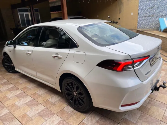 Toyota Corolla Altis Prem. Hybrid 1.8 Flex AUT 2021