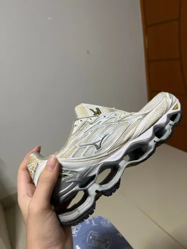 Mizzuno pro 6 branco