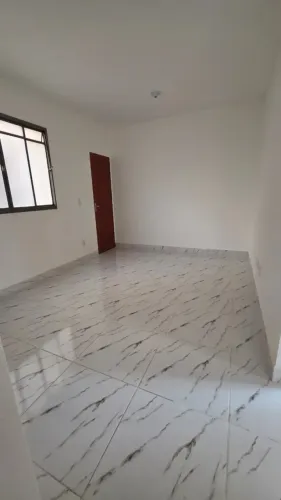 Apartamento com 02 quartos - Candelária