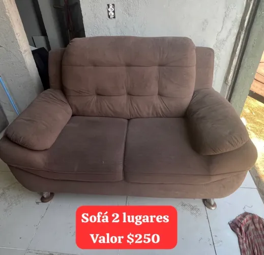 Sofá 2 lugares