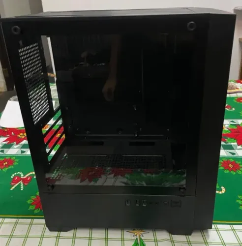 Gabinete Gamer Acegeek Stratus Mesh
