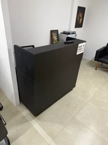 Balcão de barbearia grande