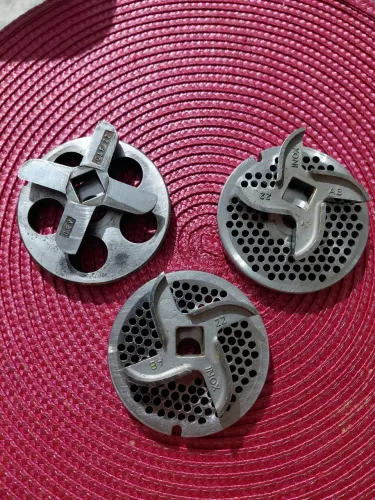 3 Kits cruzeta e peneira aço inox. 