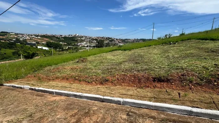 Excelente lote em Santo Antônio do Amparo