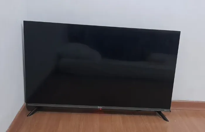 Smart TV 40" Full HD Philco P40CRA Roku TV HDR10 Dolby Audio