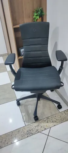 Cadeira de escritório Herman Miller - Embody