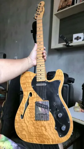 Guitarra Telecaster