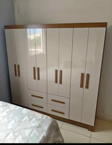 Guarda roupa 8 PORTAS