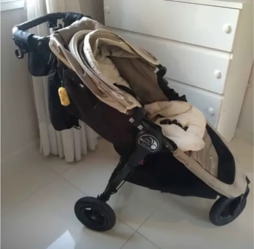 Carrinho de Bebê Mini City GT Bege - Conforto e Praticidade!