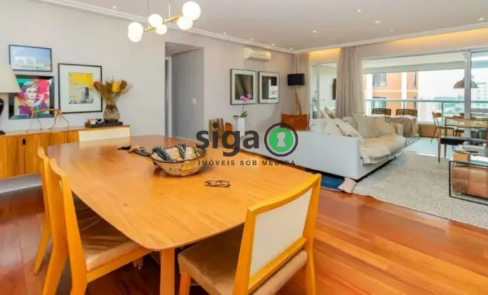 Apartamento no Campo Belo com 3 quartos e 3 vagas disponível para venda ou locação!!