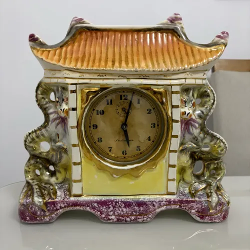 Relógio de Mesa Antigo - Moldura Porcelana Dragão Oriental (Não Funciona)