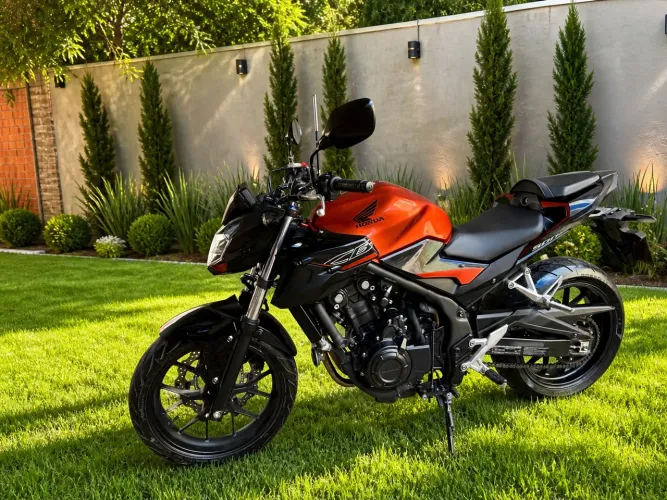 Moto CB500F, seminova, única dona, IPVA pago!