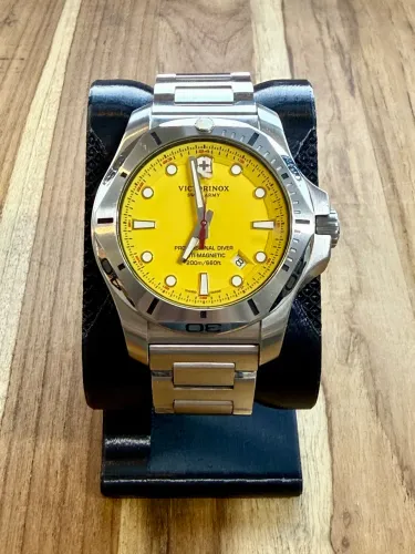 Relógio Vitorinox I.N.O.X. Professional Diver