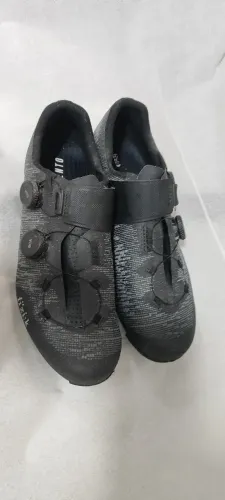 Sapatilha fizik vento infinito knit carbono 2