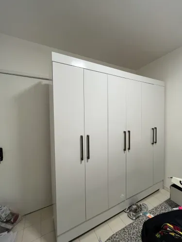 Guarda Roupa 6 portas