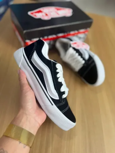 VANS KNU PREMIUM ? $ 149,00 _Pontuações 34 ao 43_