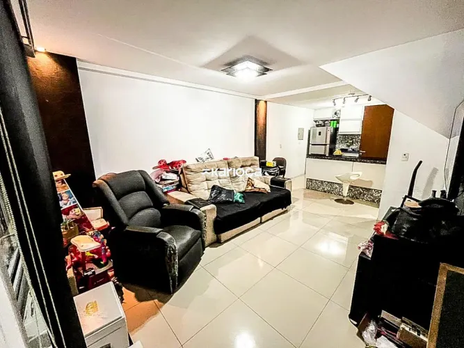 Excelente casa em condomínio na Freguesia