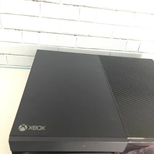 Xbox one fat muito conservado