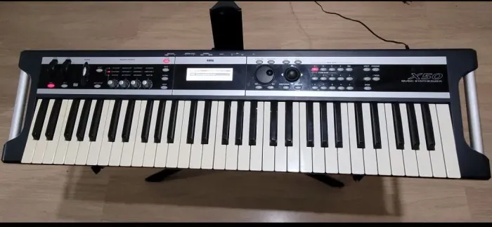 Teclado Korg X50 Sintetizador 